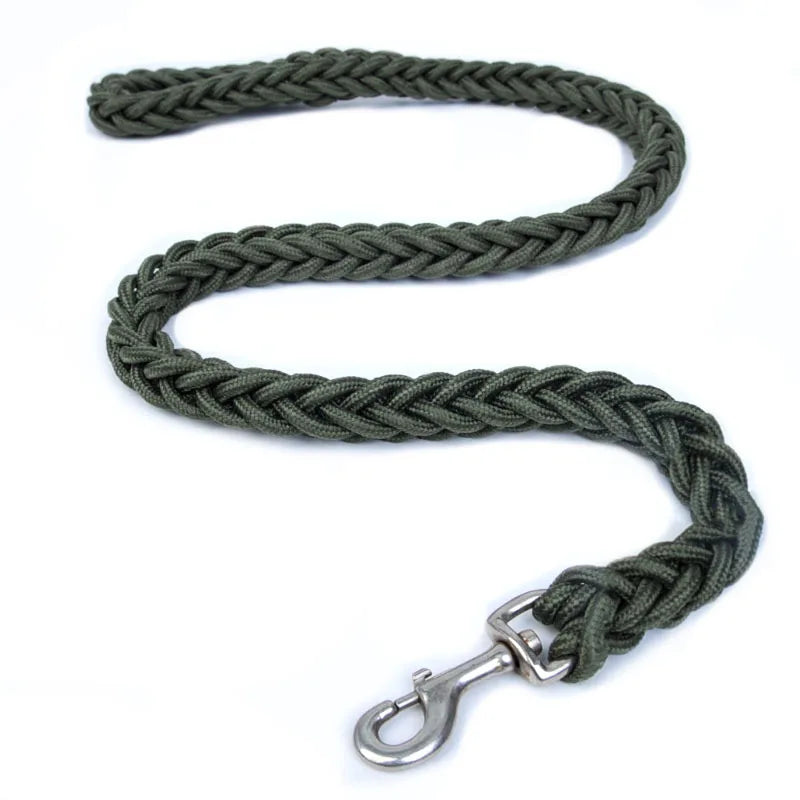 Dog leash for effective training and comfortable walking, strong and durable braid, suitable for large dogs, dog training leash